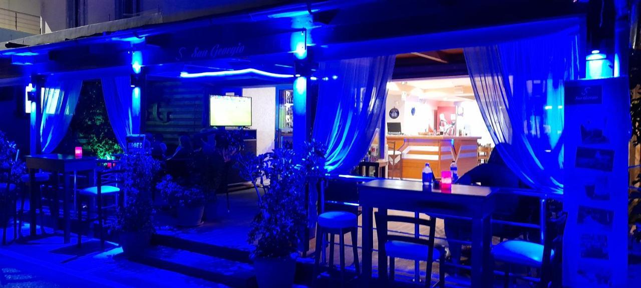 San Georgio Hotel ชูสท์ซูโรส ภายนอก รูปภาพ